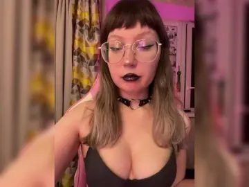 Bongacams Free Live Porn of henby-streams