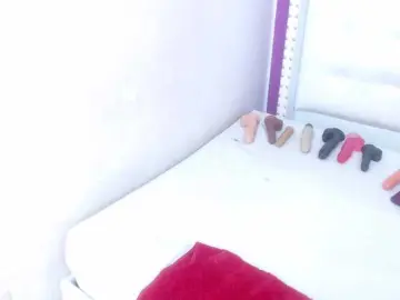 Bongacams Sex Chat of tiny-whore