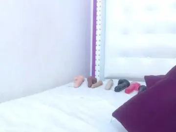 Bongacams Adult Webcams of tiny-whore