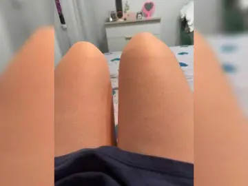 Bongacams Nude Webcam of Elly34