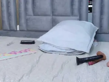 Bongacams Sex Cam of cutepetitee