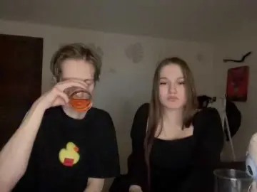 Bongacams Watch Live Sex Cams of titsDestroy2007