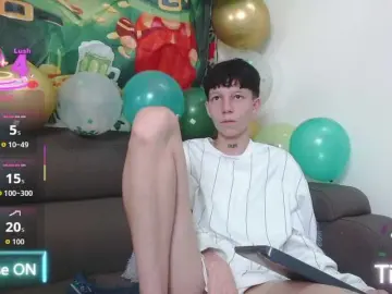 Bongacams Sex Cam of LiamBrown09