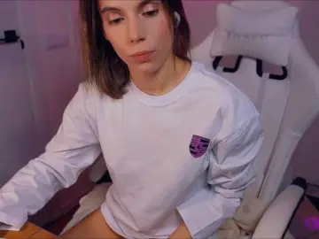 Bongacams Live Sex Cam of -naomisweet-