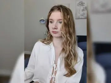 Bongacams Watch Live Sex Cams of SweetPoison