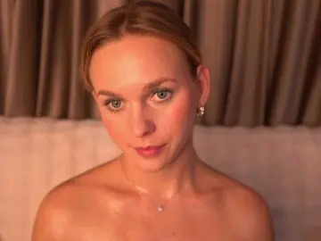 Bongacams Sex Cam of Miravine