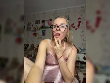 Bongacams Watch Live Sex Cams of Alenushka888