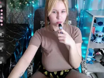 Bongacams Adult Video Chat of RoyAngela