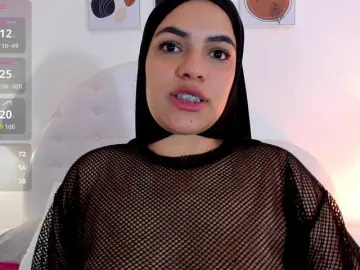 Bongacams Adult Webcam of mhia-paris