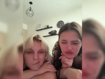 Bongacams Free Porn Cam of Love2loveKiss