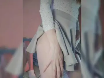 Bongacams Nude Webcam of BeautyTriple