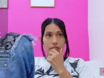 Bongacams Watch Live Sex Cams of yourcuteneighbourr