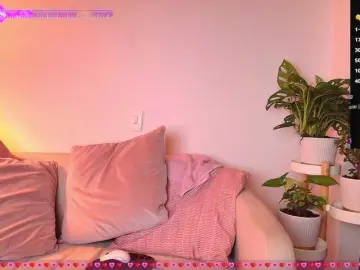 Bongacams Live Porn of SallyeLeins