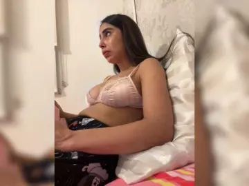 Bongacams Best live sex cam show of SallyeLeins