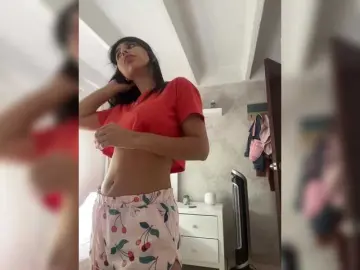 Bongacams Free Live Porn of SallyeLeins