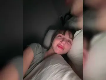 Bongacams Live Sex Cam of Evelonelfi