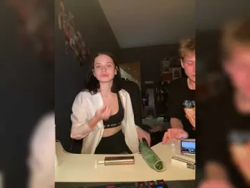 Bongacams Live Porn of wowitsbarb1e