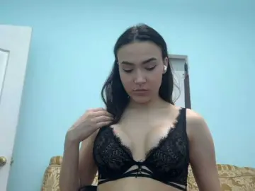 Bongacams Sex Cam of Iloniyaa