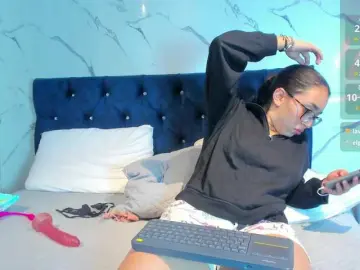 Bongacams Watch Live Sex Cams of cherry-girls
