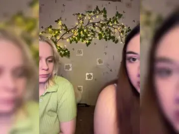 Bongacams Sex Cam of BellaAndAlice