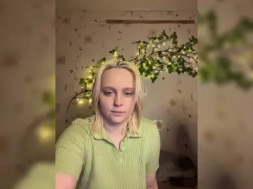 Bongacams Adult Webcam of BellaAndAlice