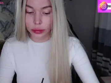 Bongacams Adult Video Chat of Foxymoxy19