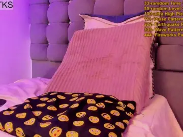 Bongacams Watch Live Sex Cams of Sweet-samy-1