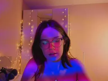 Bongacams Free Porn Cam of MiaLuw