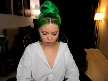 Bongacams Free Porn Cam of FunnyVibe