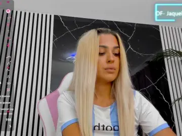 Bongacams Sex Cam of Theajoy