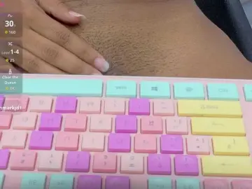 Bongacams Nude Webcam of daddysneakin