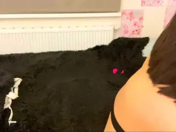 Bongacams Watch Live Sex Cams of mylittlemolly