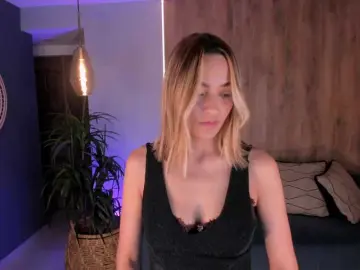 Bongacams Sex Cam of MelissaMoore