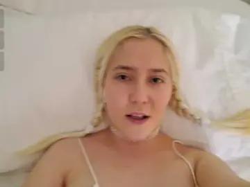 Bongacams Watch Live Sex Cams of Bella-J