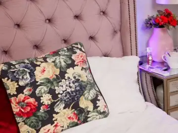 Bongacams Free Live Porn of JenniferLovve