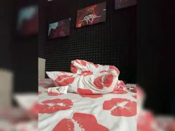 Bongacams Free Porn Cam of ChemicalSexZ