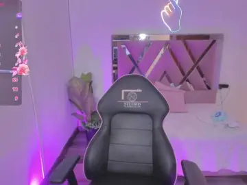 Bongacams Sex Cam of ZURY-TAY