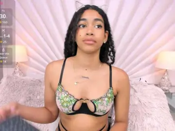 Bongacams Live Sex Cam of LunaRoussel