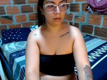 Bongacams Nude Webcam of HaileyBrown69
