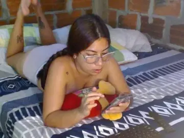 Bongacams Best live sex cam show of HaileyBrown69