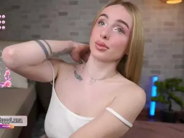 Bongacams Adult Webcam of babyyyluna