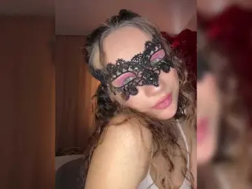 Bongacams Watch Live Sex Cams of U-Moni