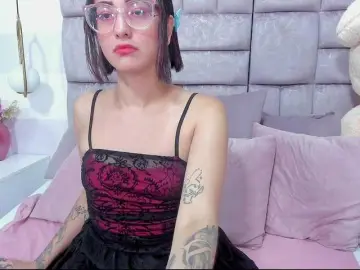 Bongacams Private Sex Chat of crystalstonee1