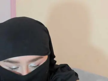 Bongacams Watch Live Sex Cams of zharaa-