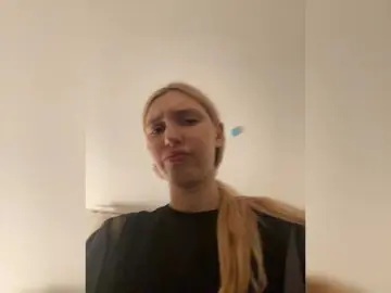 Bongacams Live Sex of LinaTwins