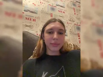 Bongacams Free Porn Cam of LinaTwins