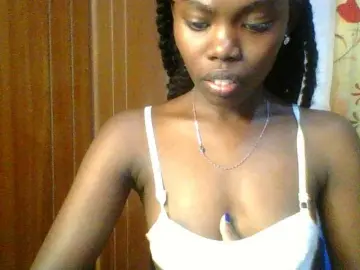 Bongacams Adult Webcam of Sweet-petite