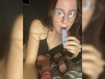 Bongacams Live Sex Cam of sweet-kiss22