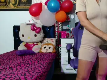 Bongacams Sex Chat of hot-sexy-bunny