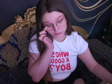 Bongacams Live Sex Cam of MagikPeachh